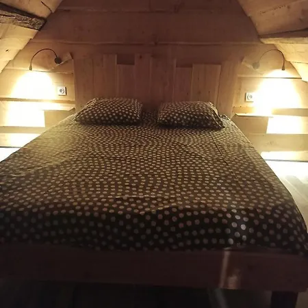 Hyper Centre アパート コテレ